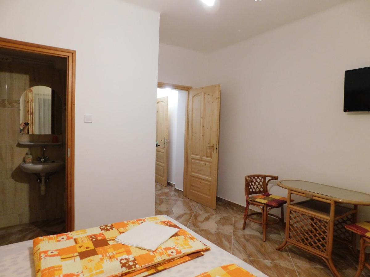 Szamoca Vendeghaz Hotel Miskolc Ngoại thất bức ảnh