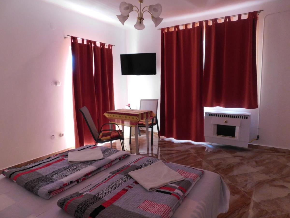 Szamoca Vendeghaz Hotel Miskolc Ngoại thất bức ảnh