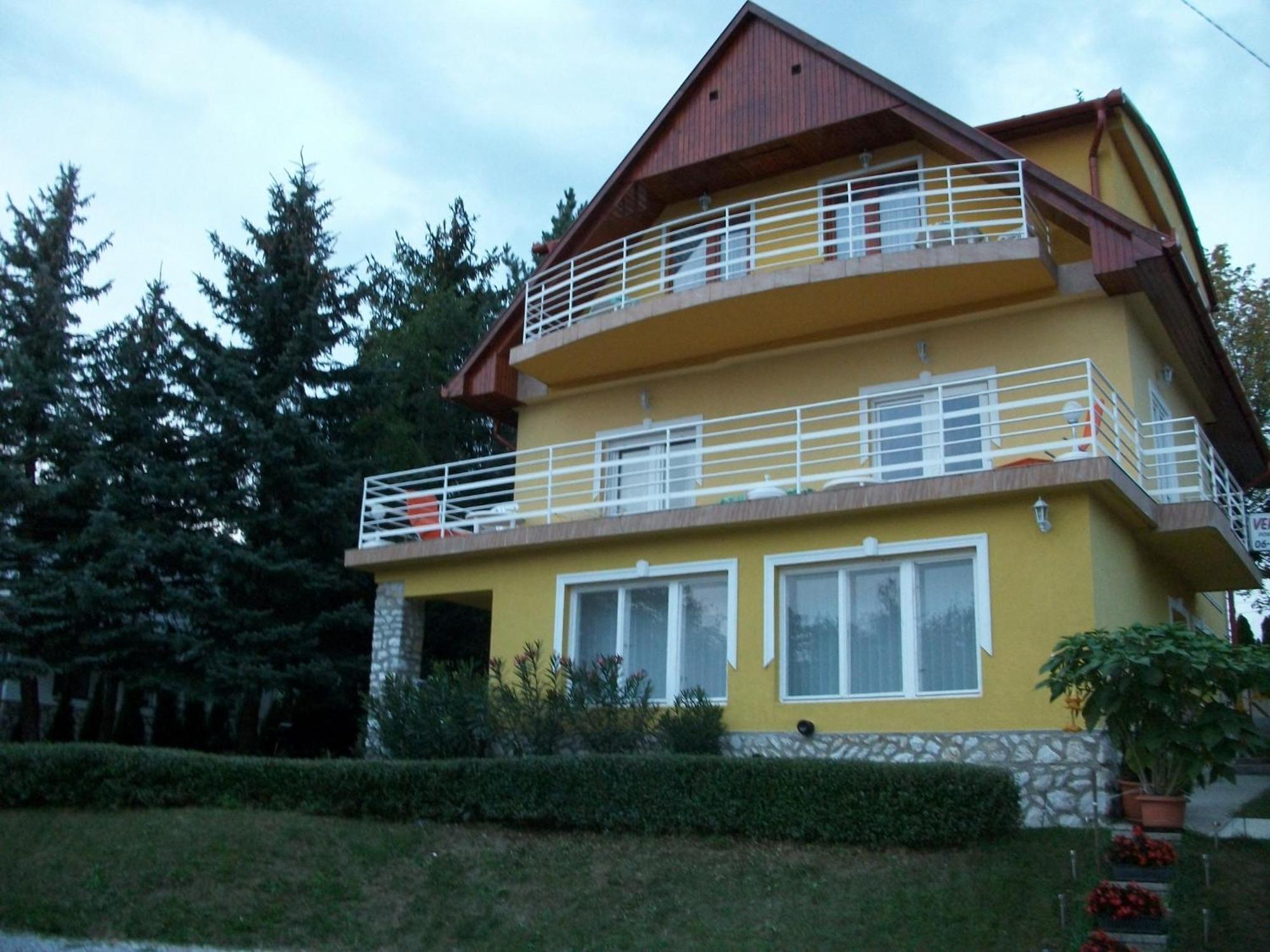 Szamoca Vendeghaz Hotel Miskolc Ngoại thất bức ảnh